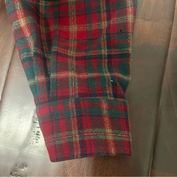 Pendleton 100% Wool Shirt Large LongMade In USA Red Flannel Plaid Button VINTAGE - Picture 9 of 10